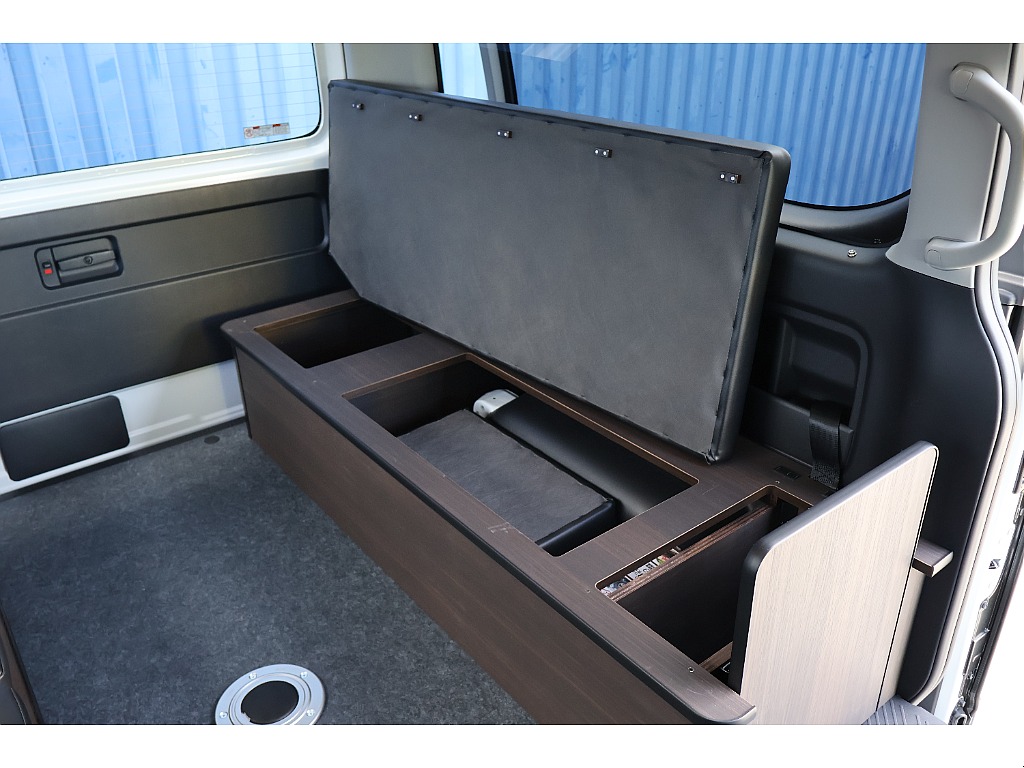 トヨタ&nbsp;ハイエース&nbsp;ワゴン2.7GLロング ミドルルーフ&nbsp;【FLEX内装架装various】&nbsp;静岡県の詳細画像&nbsp;その7