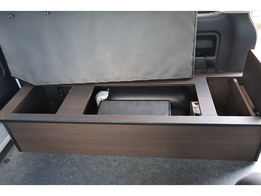 トヨタ&nbsp;ハイエース&nbsp;ワゴン2.7GLロング ミドルルーフ&nbsp;【FLEX内装架装various】&nbsp;静岡県の詳細画像&nbsp;その8
