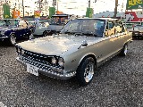 日産 スカイライン　4ドア(5枚目)