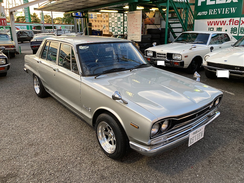 日産 スカイライン　4ドア(1枚目)