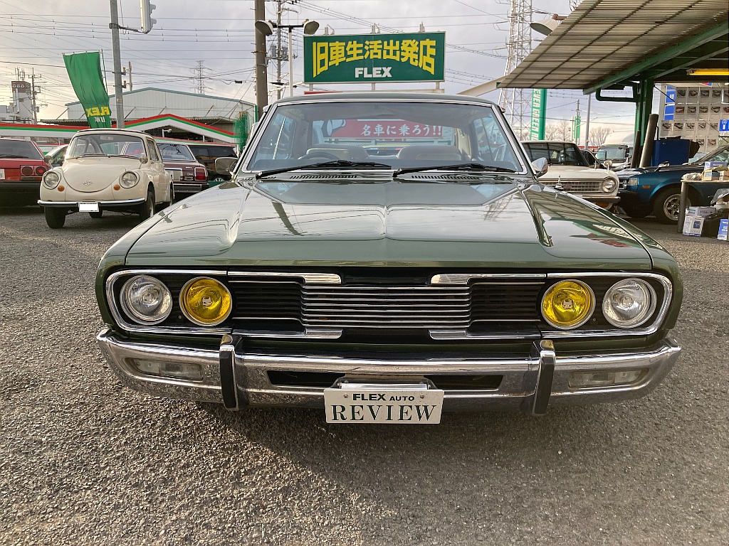 日産 グロリア　4ドアハードトップ(8枚目)