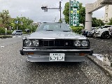 日産 スカイライン4ドア(2枚目)