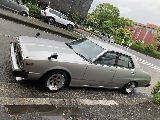 日産 スカイライン4ドア(9枚目)