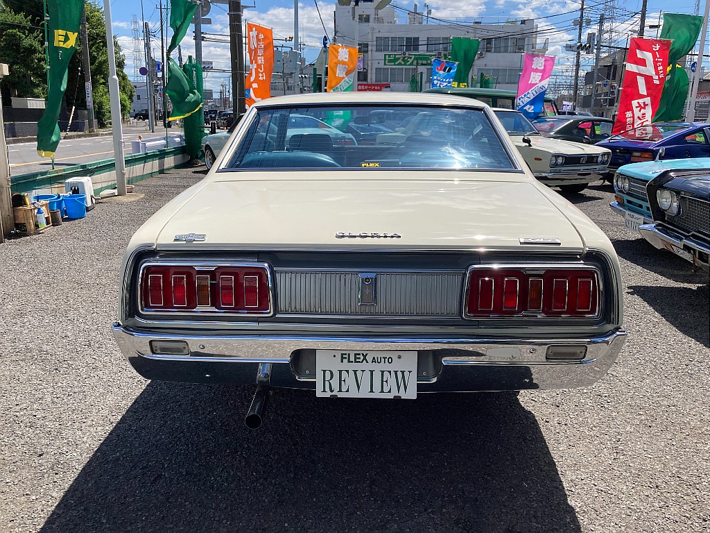 日産 グロリア　4ドアハードトップ(13枚目)