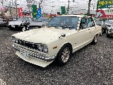 日産 スカイライン　4ドア(9枚目)