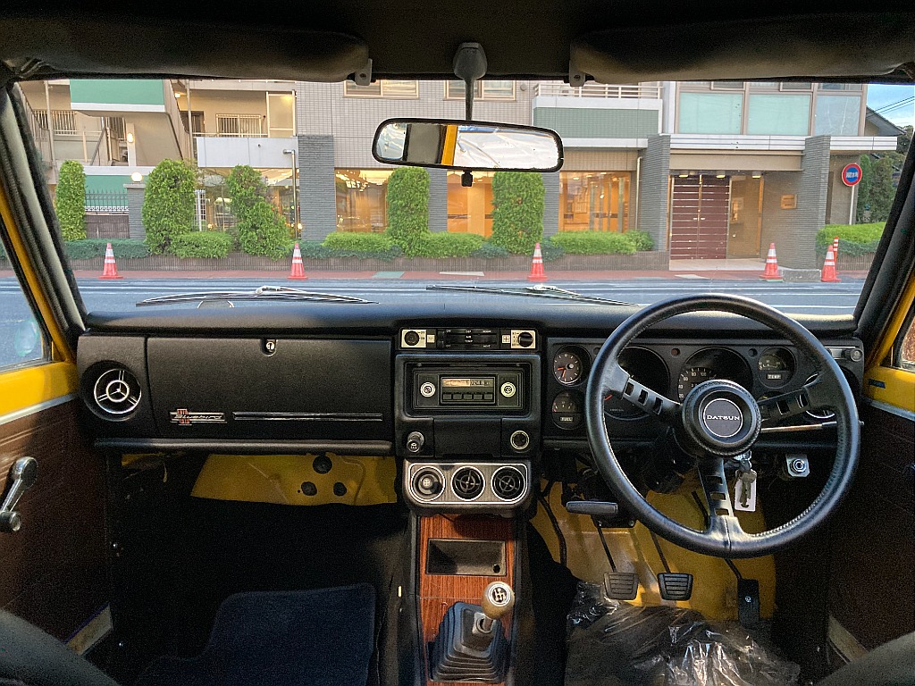 日産 ブルーバード　4ドア(19枚目)
