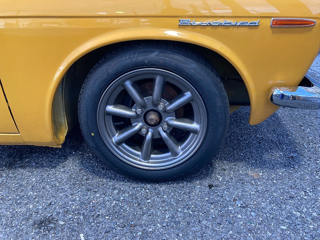 日産 ブルーバード　4ドア(7枚目)