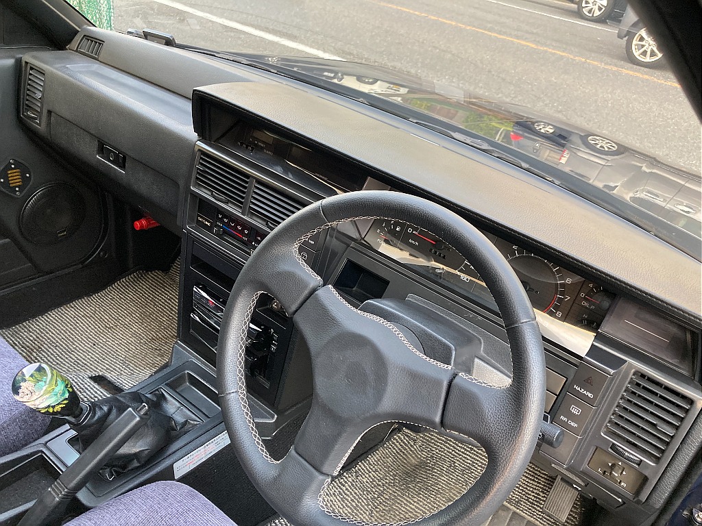 日産 スカイライン(16枚目)