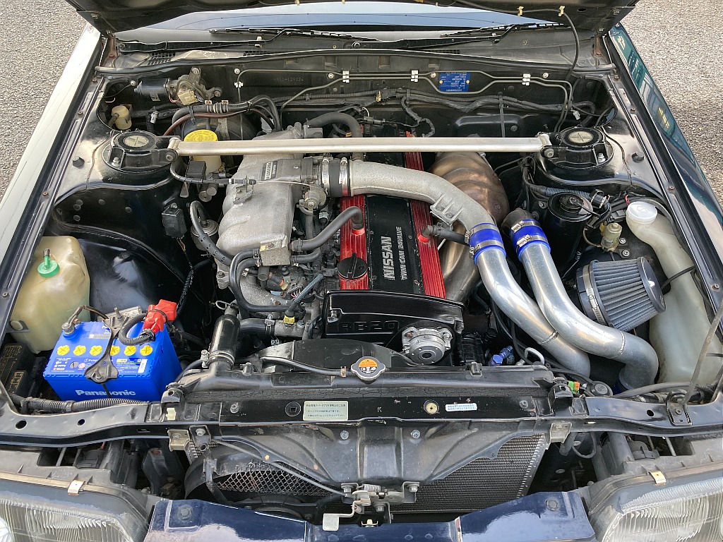 日産 スカイライン(4枚目)