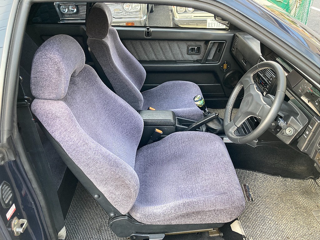 日産 スカイライン(5枚目)