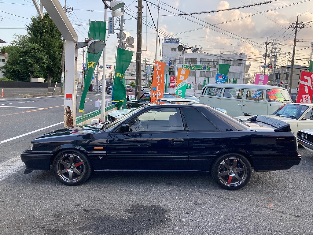 日産 スカイライン(10枚目)