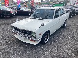 日産 サニー　4ドア(9枚目)