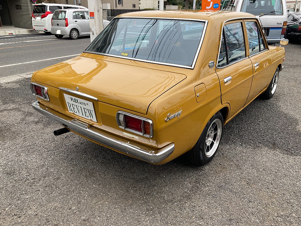 日産 サニー　4ドアセダン(14枚目)