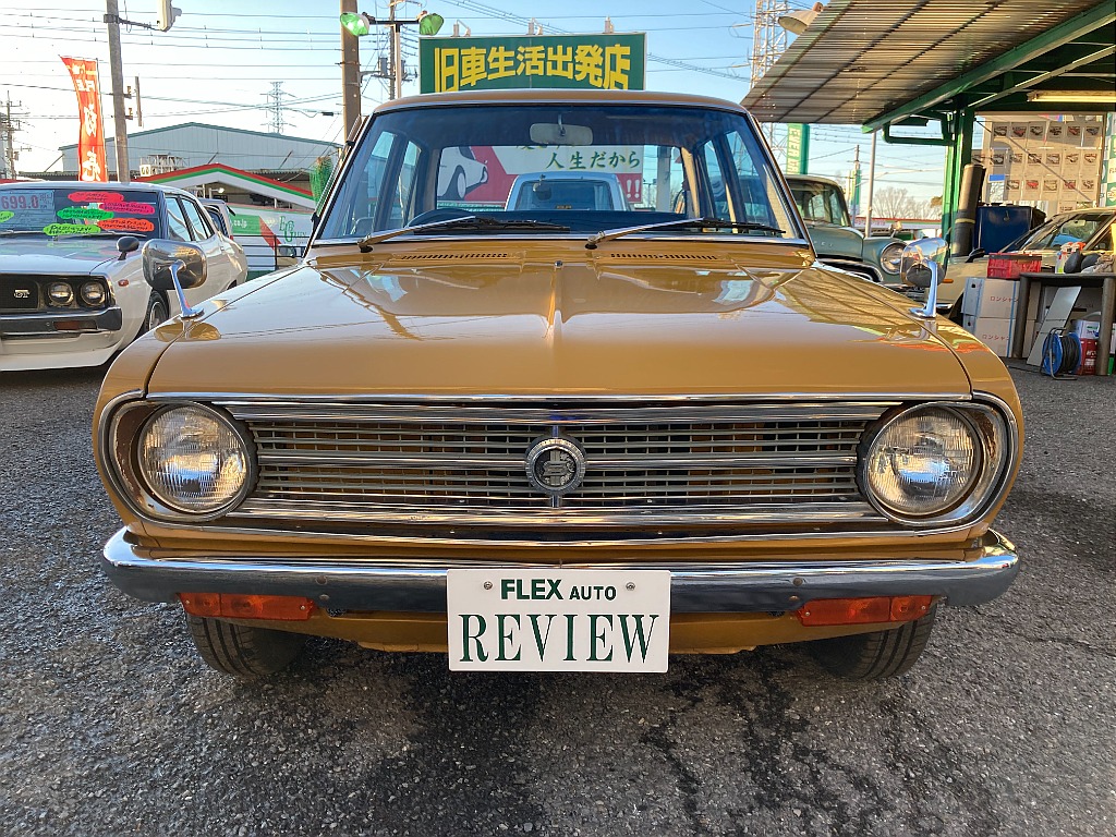 日産 サニー　4ドアセダン(4枚目)