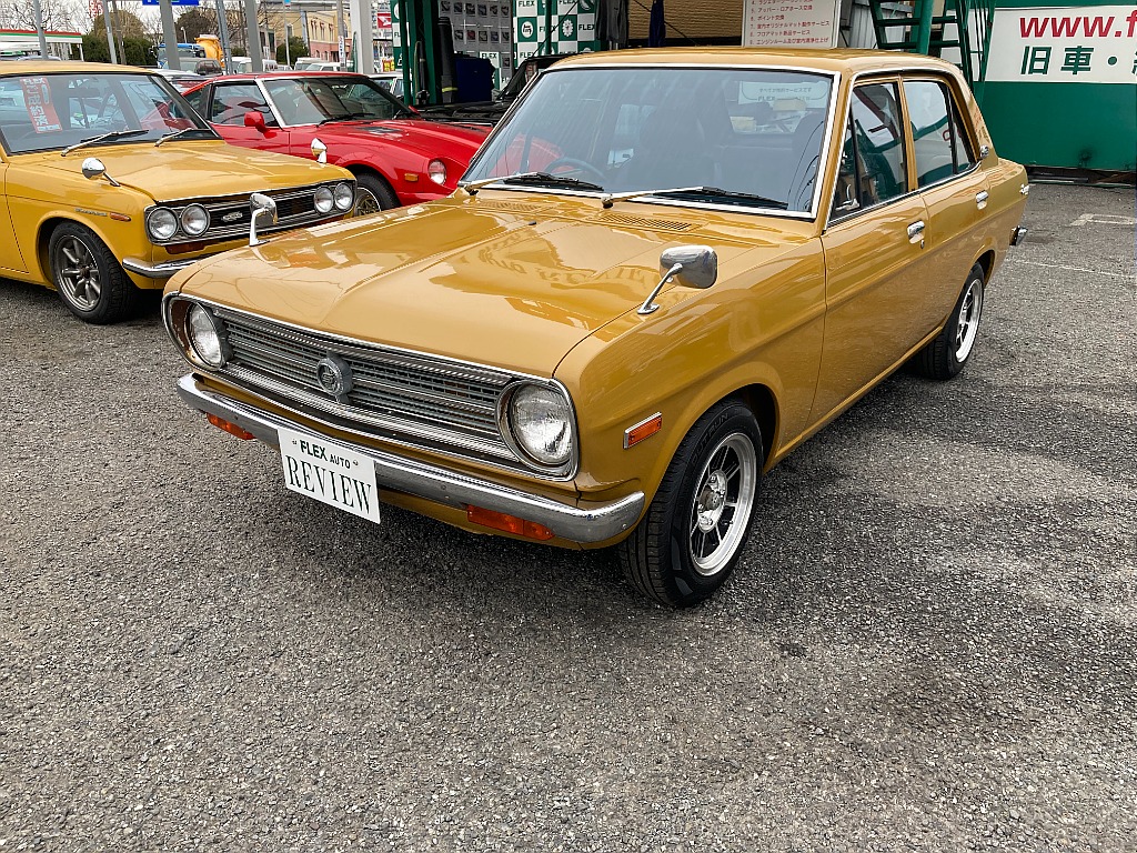 日産 サニー　4ドアセダン(9枚目)