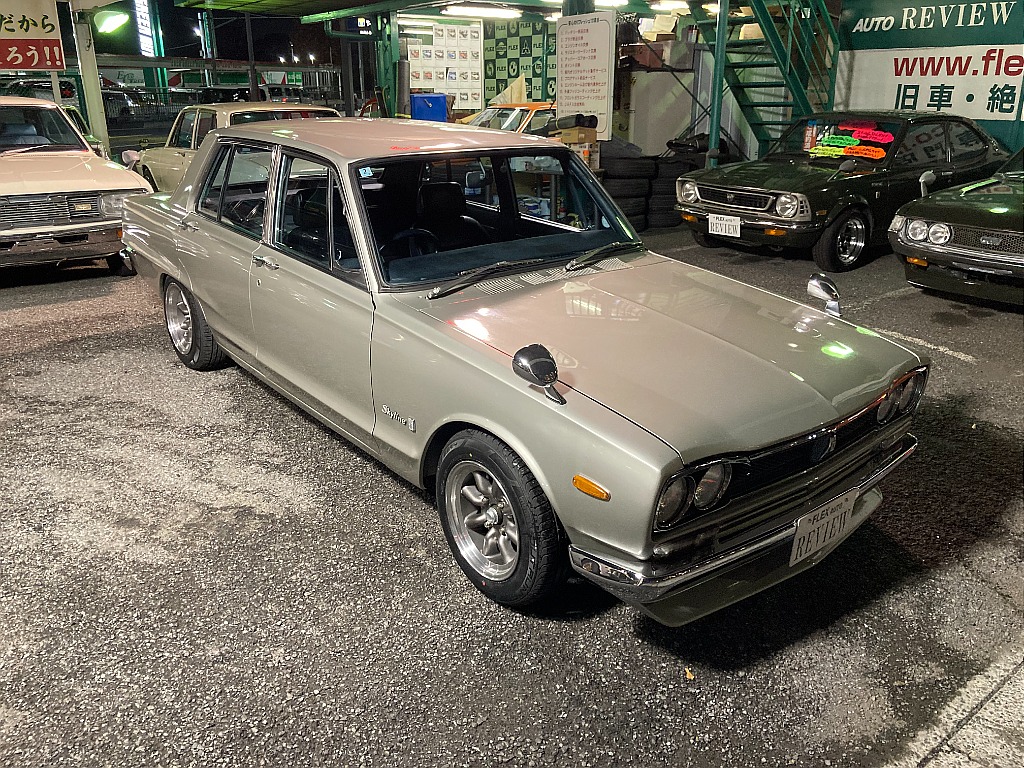 日産 スカイライン　4ドア(1枚目)