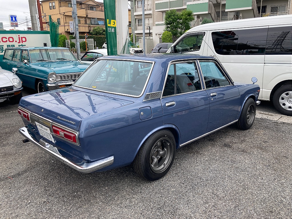 日産 ブルーバード　4ドア(2枚目)