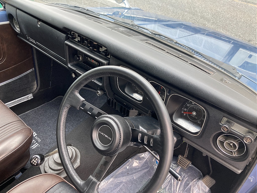 総額379.2万円】日産 ブルーバード 4ドア 1600DX(S46年式) | FLEX