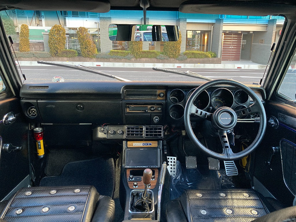 日産 スカイライン　4ドア(19枚目)