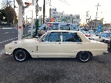 日産 スカイライン　4ドア(10枚目)