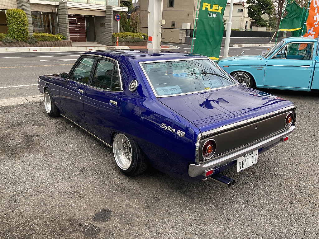 日産 スカイライン　4ドア(11枚目)