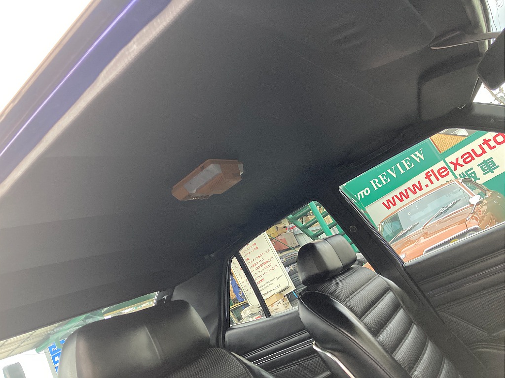 日産 スカイライン　4ドア(18枚目)