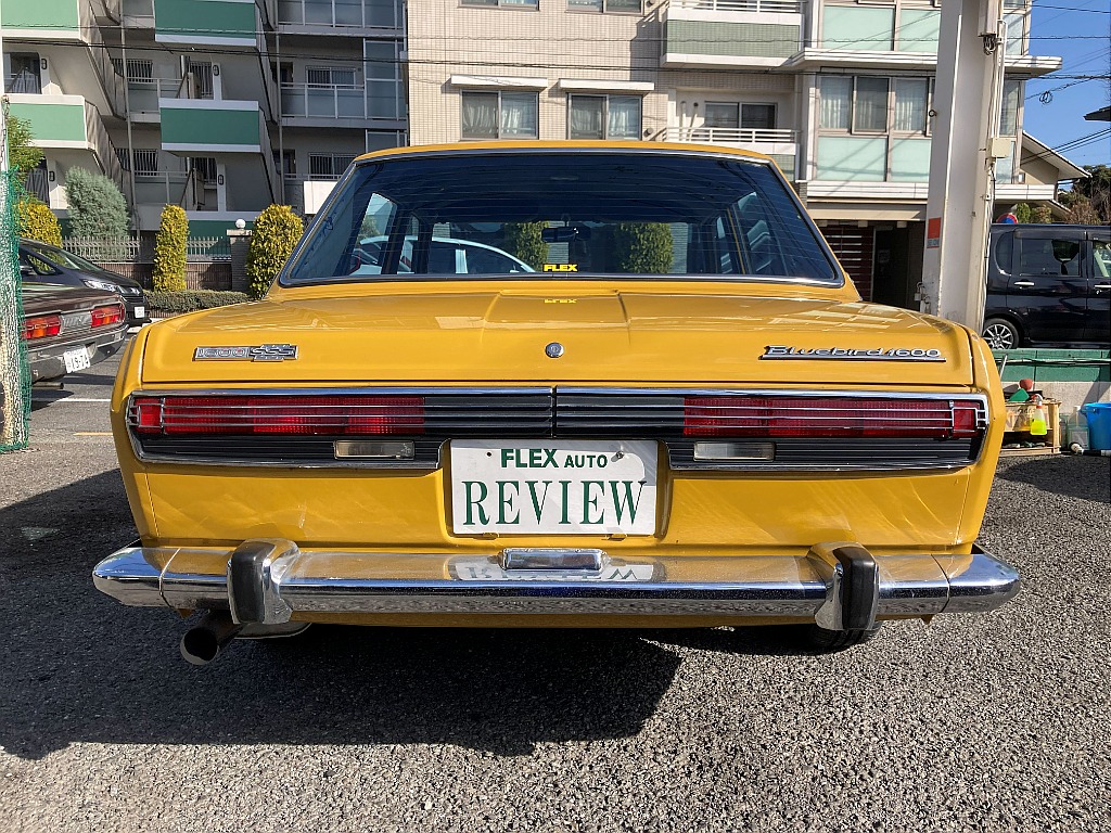 日産 ブルーバード　4ドア(12枚目)