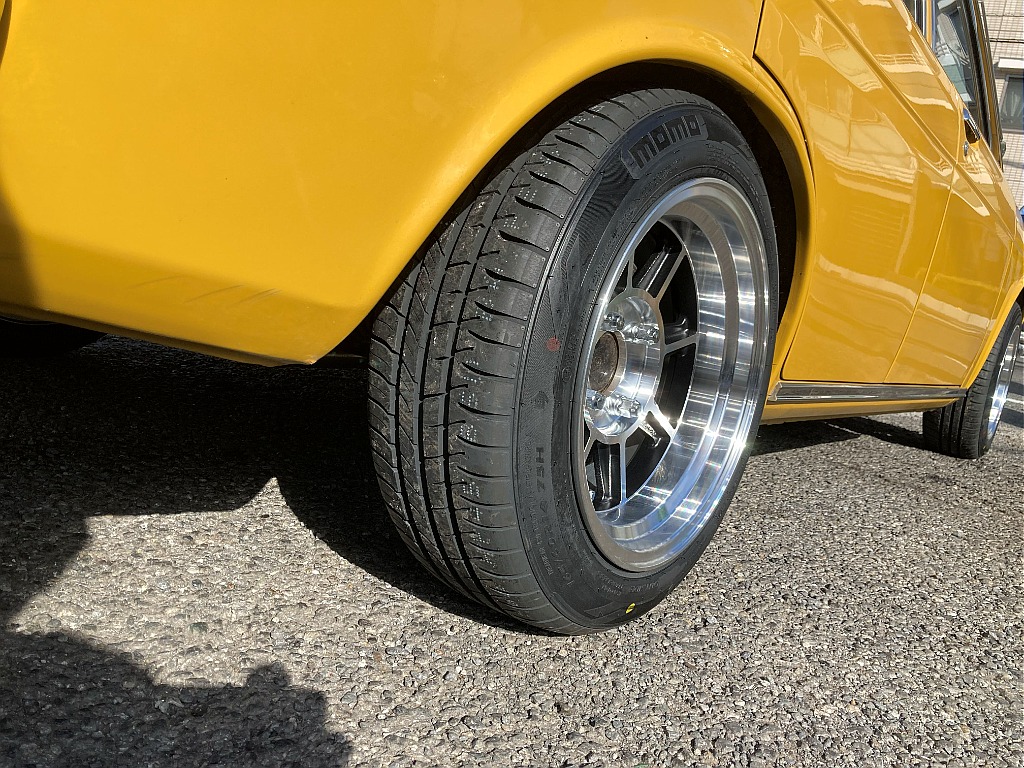 日産 ブルーバード　4ドア(13枚目)