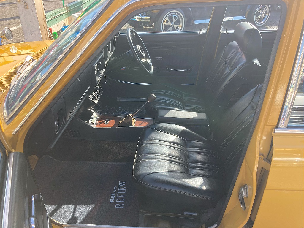 日産 ブルーバード　4ドア(16枚目)