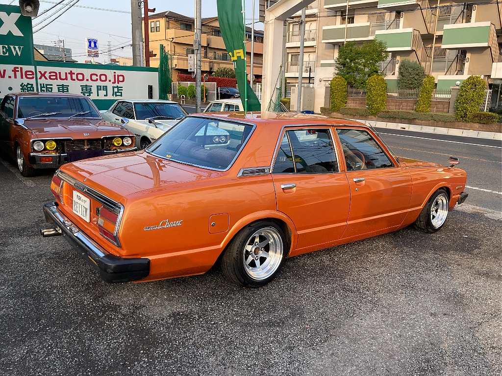 トヨタ チェイサー　4ドア(2枚目)