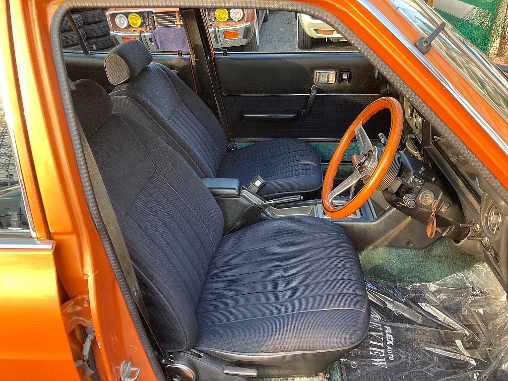 トヨタ チェイサー　4ドア(5枚目)