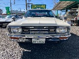 日産 グロリア　4ドアハードトップ(8枚目)