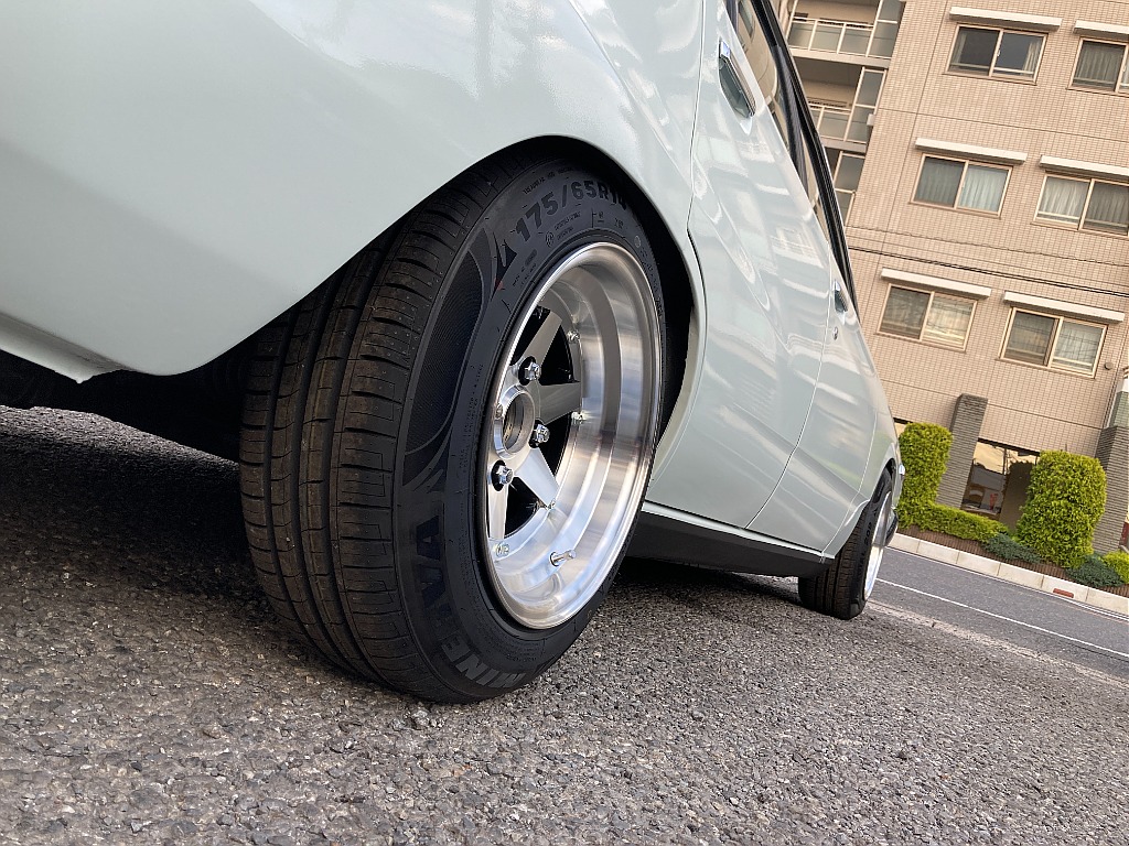 日産 スカイライン　4ドア(13枚目)