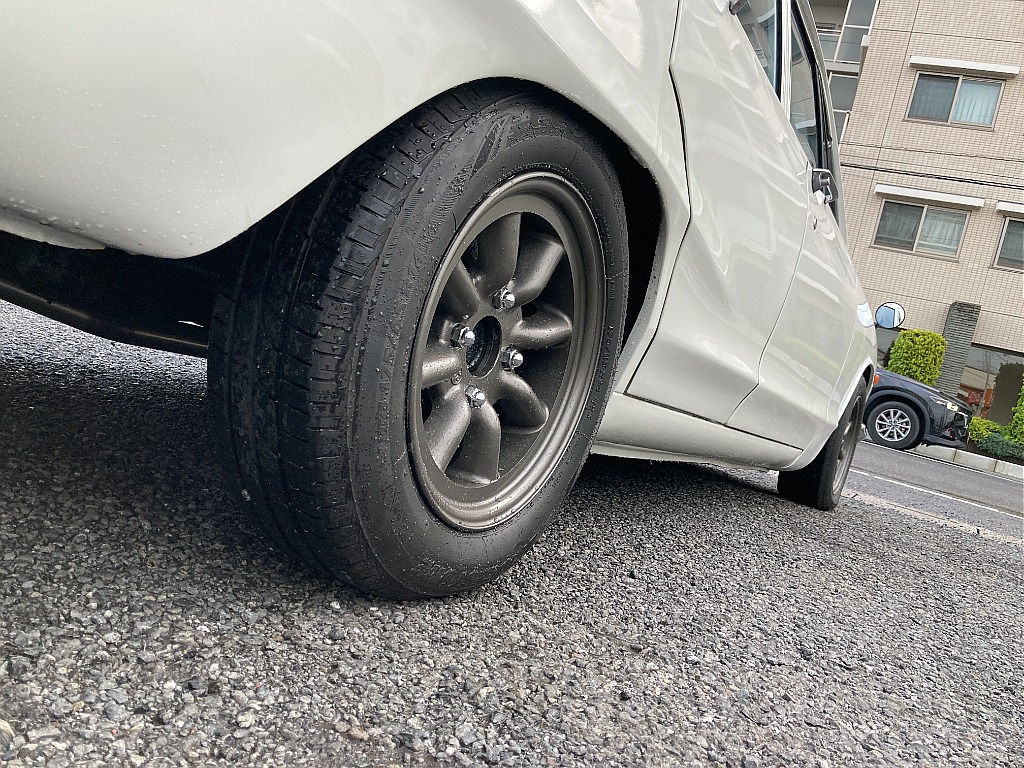 日産 スカイライン　4ドア(14枚目)