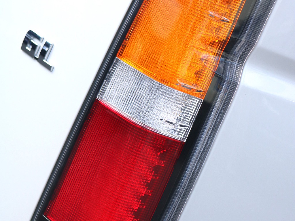 トヨタ ハイエース ワゴン2.7GLロング ミドルルーフ 4WD パーキングサポート 大阪府の詳細画像 その9