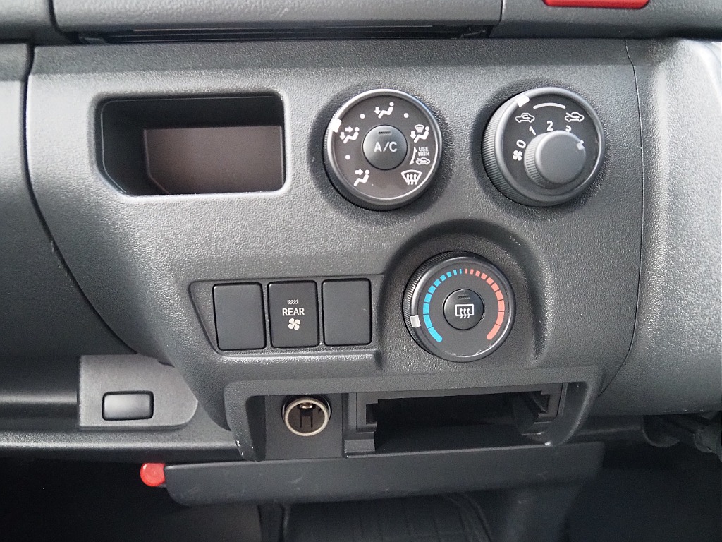 トヨタ ハイエースバン(22枚目)