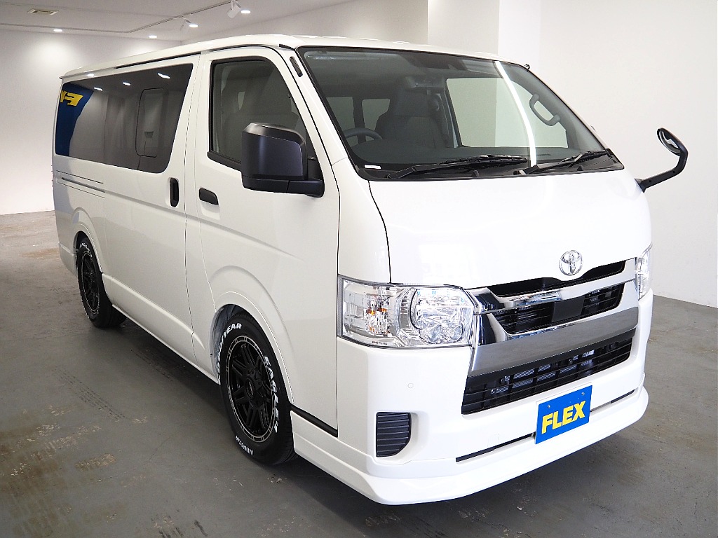 トヨタ ハイエースバン(5枚目)