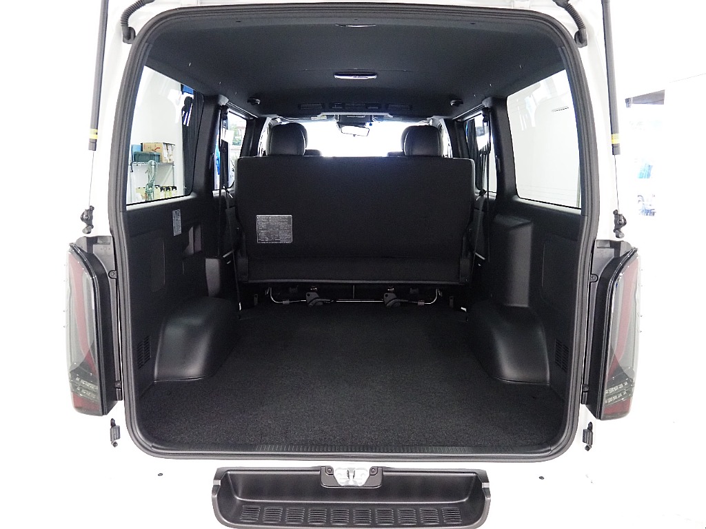 【登録済未使用車】　R7年式　パワスラ付きダークプライムⅡ　ディーゼル4WD　ブラックエディション
