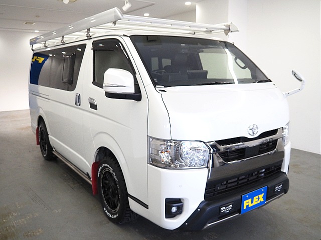 カスタムディーゼル4WD！！スライドフロア・11ナビ・ヒッチメンバー♪