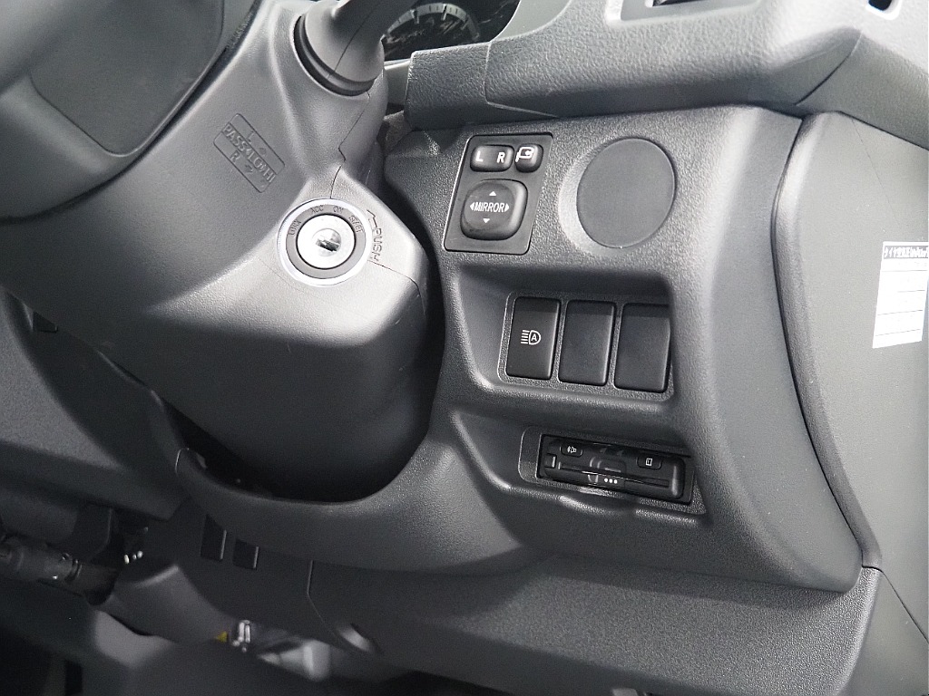 【新車ハイエースバン/2.0Lガソリン/DXGLパッケージ】スポーツスタイルで抜群の使い勝手！【全国納車可能】