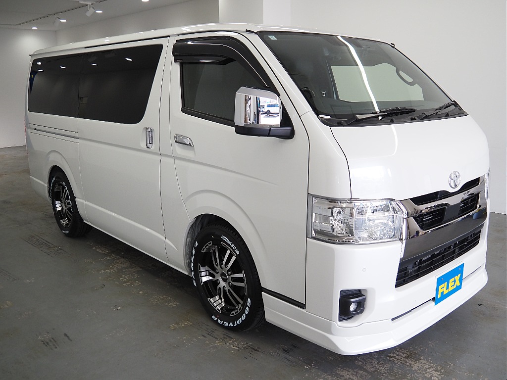 トヨタ ハイエースバン(5枚目)