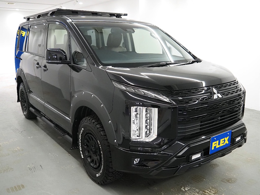 ★お待たせいたしました★ハイエース名古屋店/待望のデリカD：5デモカー！特別使用車BLACK　Edition