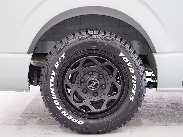 アースカラーPKG・R6年スーパーGLディーゼル4WD・ブラックエディション施工♪