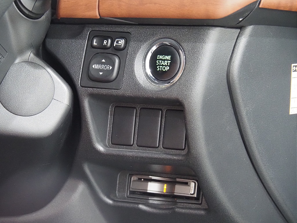 【Renoca CoastLines/スーパーGLダークプライムガソリン2WD】新品オールペイントにてクラシックカーが誕生！