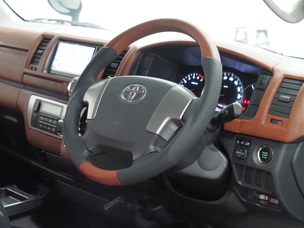 【Renoca CoastLines/スーパーGLダークプライムガソリン2WD】新品オールペイントにてクラシックカーが誕生！