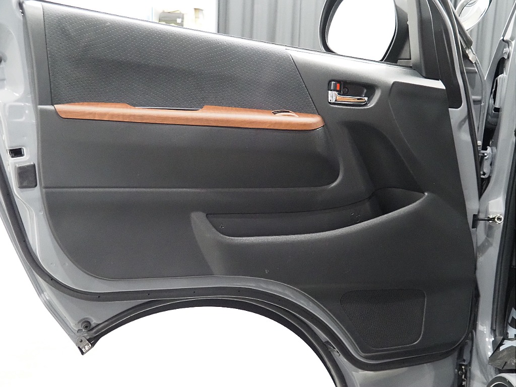 【Renoca CoastLines/スーパーGLダークプライムガソリン2WD】新品オールペイントにてクラシックカーが誕生！