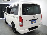 トヨタ ハイエースバン(9枚目)