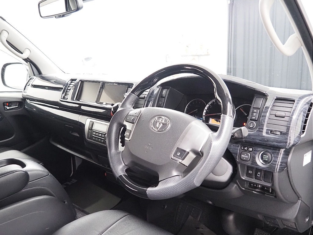 【R1年式/ハイエースワゴンGL/4WD/内装架装フルフラット】内外装充実のオフロードカスタム♪