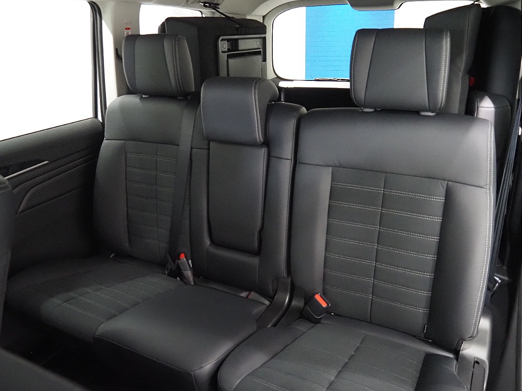 【FLEX DELICA/D5ディーゼルターボ2.2L/CHAMONIX】アクティブを全開に楽しむ！内外装フルカスタム♪