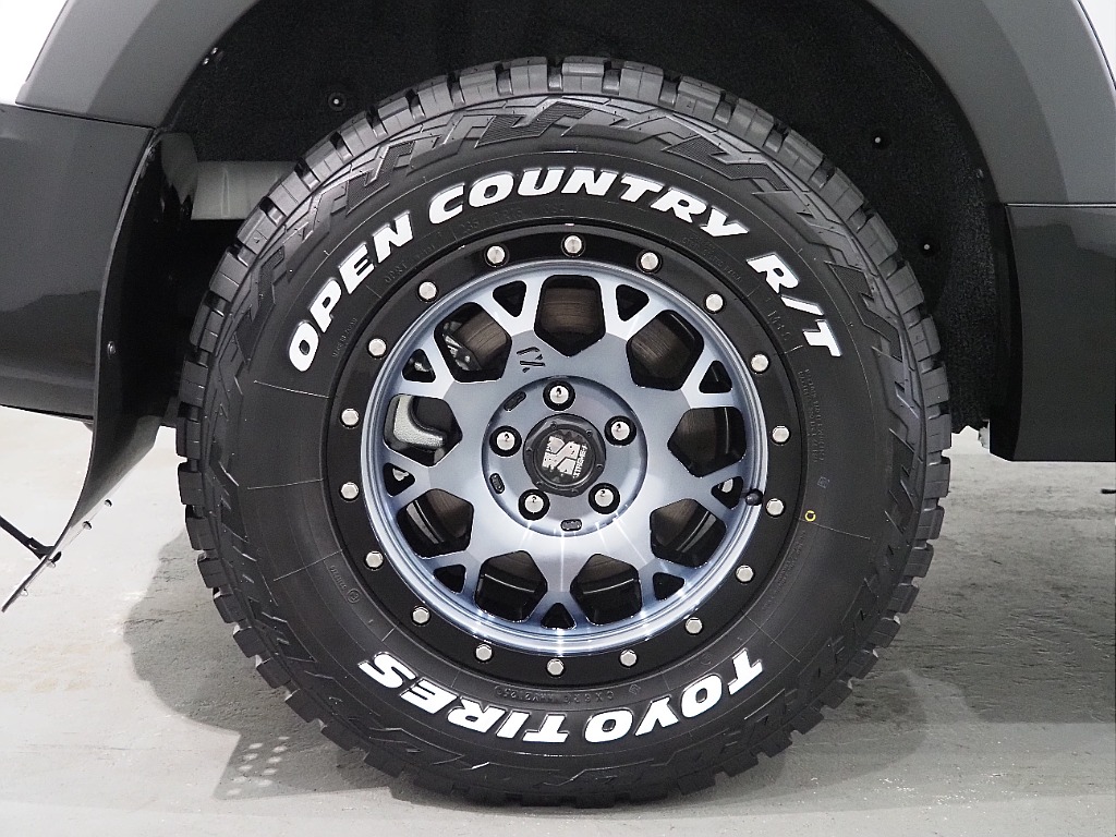 【FLEX DELICA/D5ディーゼルターボ2.2L/CHAMONIX】アクティブを全開に楽しむ！内外装フルカスタム♪